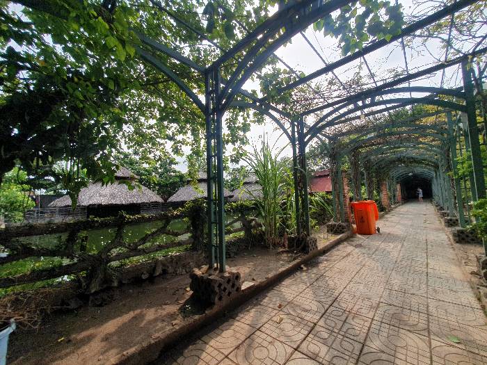 Cần Bán Nhà Hàng Sân Vườn 14000m2 Phường Tam Phú-Thủ Đức - Thu Nhập 10 Tỷ/th, 250 tỷ - Ảnh 2